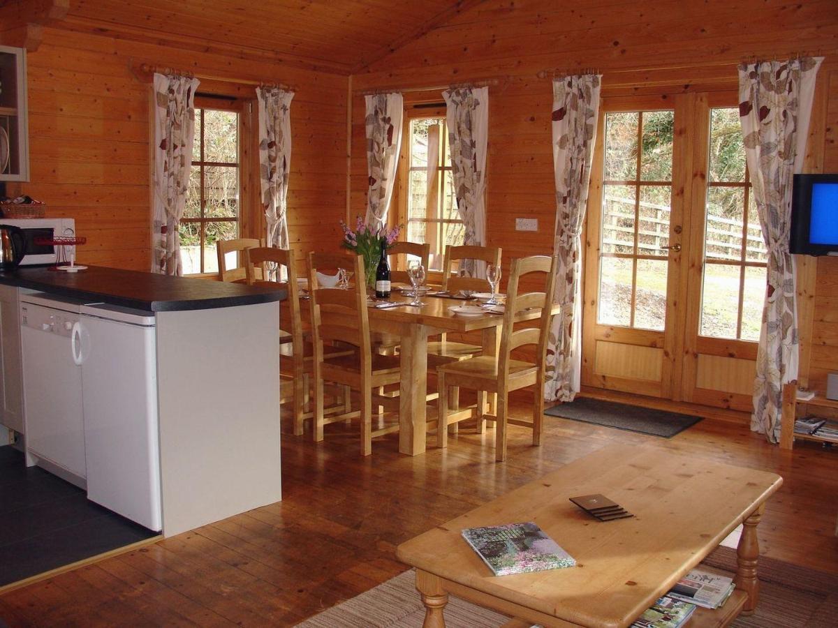 Valley Lodge Тівертон Екстер'єр фото
