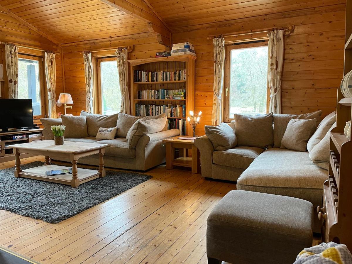 Valley Lodge Тівертон Екстер'єр фото